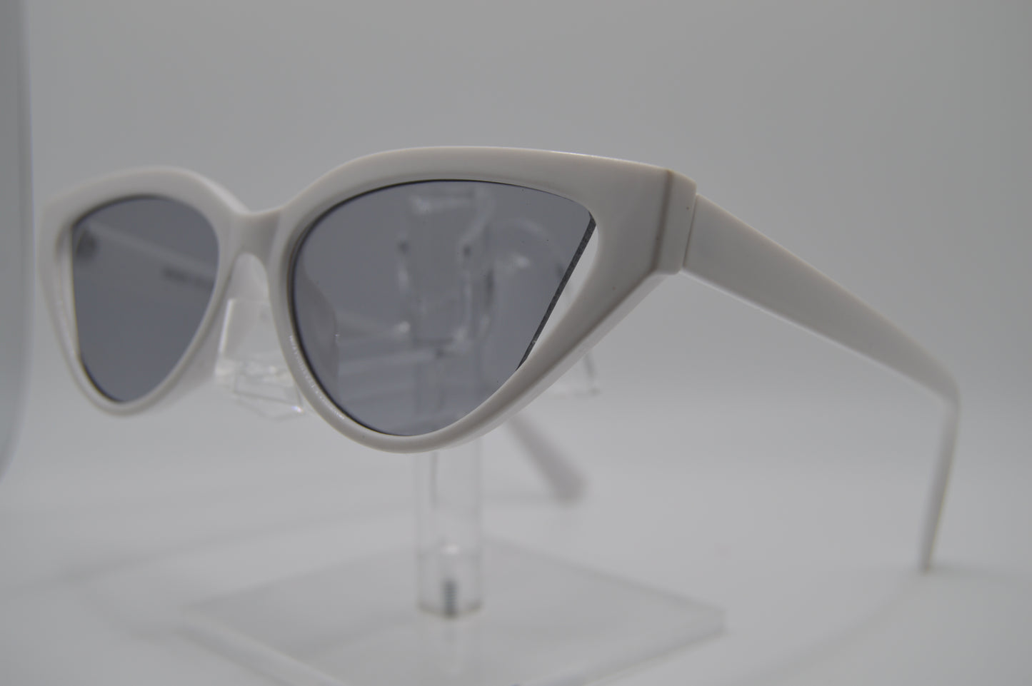 White Cat-eye Sunglasses